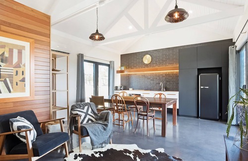 Merimbula Apartment | Hill St Studio - 2+ nights