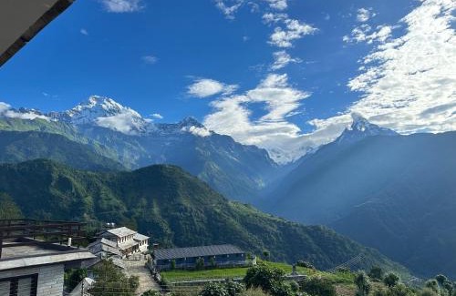Ghandruk Hotel | Guest Rated 9.9 - Hill Top Lodge Ghandruk Awaits You