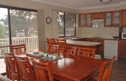Sussex Inlet House | Breathtaking Hill Top Retreat with Water and Bush Views