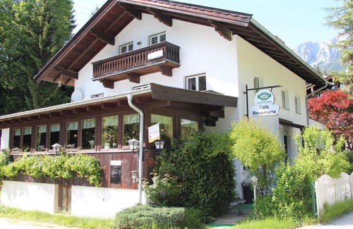 Scheffau am Wilden Kaiser Apartment | Inviting Hill View Apartment in Scheffau with Terrace