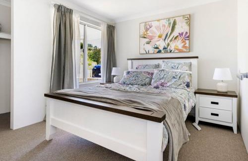 Nannup House | Hill View Cottages - Sail B