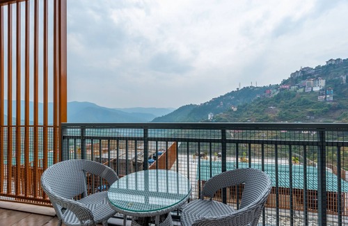 Shimla Apartment | Scenic Hill View Flat at Clifton Valley Society for Families