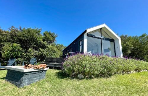 Keurboomstrand House | Hillandale Hideaway: Pet-Friendly Oasis with Ocean Views