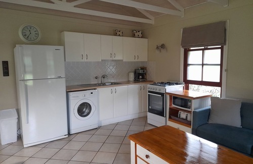 Broughton Vale Cottage | Idyllic Hillcrest Cottage @ Berry - Rated 9.8 with Pool & Spa