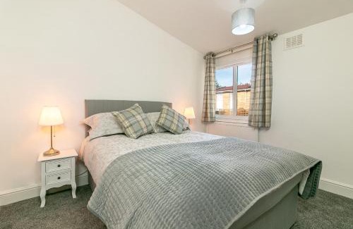 Stevenage House | Family-Friendly Getaway at Hillcrest Lodge