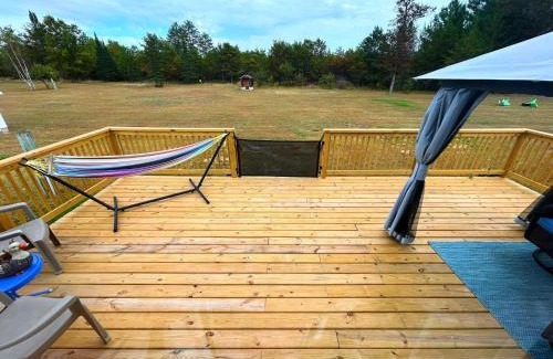 Rapid River Hotel | Pet-Friendly Hillcrest Inn & Motel with Great Amenities