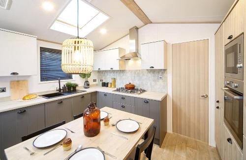 Pooley Bridge Resort | Hillcroft Park: Guest Rated 9/10 for Your Perfect Stay