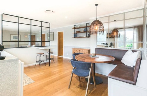 Broughton Vale House | Hillgate: Award-Winning Berry Country Estate with Pool