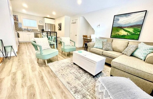 Meaford Apartment | Cozy Hills Suites - Pet Friendly Rentals in Downtown Meaford