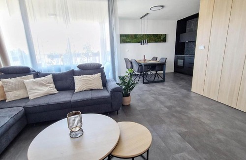 Liptovsky Mikulas Apartment | Modern Hillshome Apartment with Terrace and Sauna, 10/10 Rating