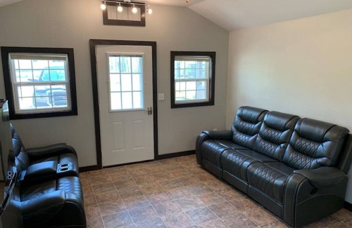 Annapolis Cabin | Pet-Friendly Hillside Cabin #5 in Annapolis, MO - 10/10 Rating