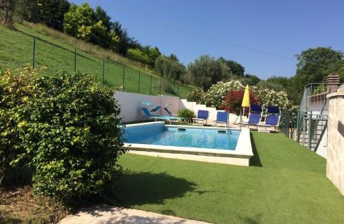 Picciano House | Hillside Escape with Pool