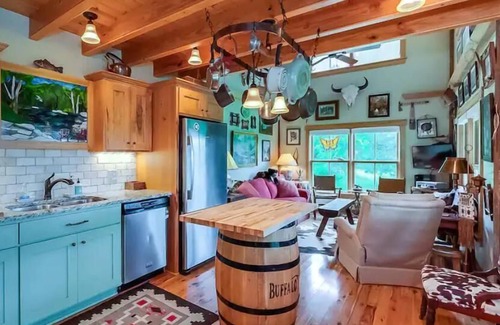 Keene Other | Hillside Farm & Creek: Explore the Bourbon Trail Retreat