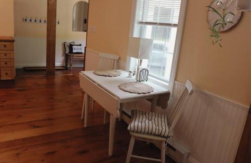 East Swanzey House | Hillside Haven: Family-Friendly Farm Retreat with 5 Bedrooms