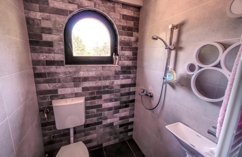 Dolna Matka Hotel | Budget-Friendly Hillside Haven with Breakfast & Family Amenities