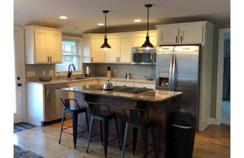 Ridgeway Apartment | Unforgettable Hillside Haven on Lake Wateree - Family Friendly