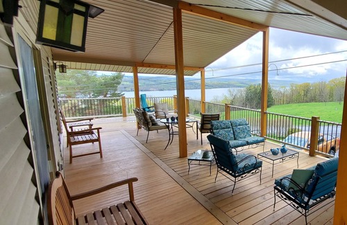 Penn Yan House | Unforgettable Hillside Haven: Family-Friendly Retreat