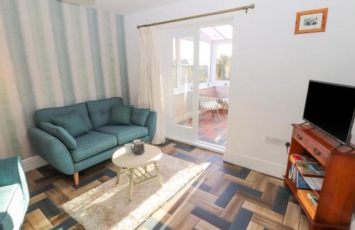 Wigton House | Hillside Hideaway: Pet-Friendly Retreat Near Nature