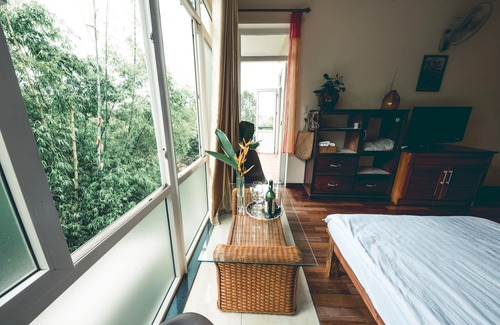 Thuy Xuan Bed & Breakfast | Cozy Hillside Homestay Hue - Triple Room with Pool & Breakfast