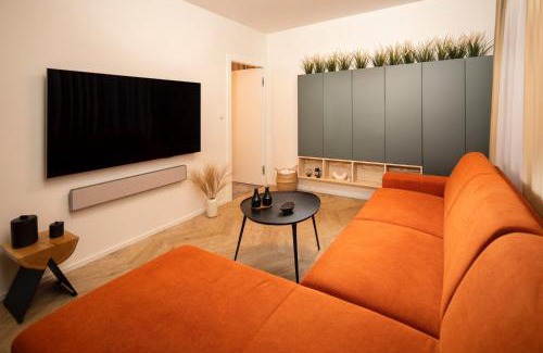 Dolny Kubin Apartment | Experience Hillside Kubínska Hoľa - Bird's Eye View Retreat