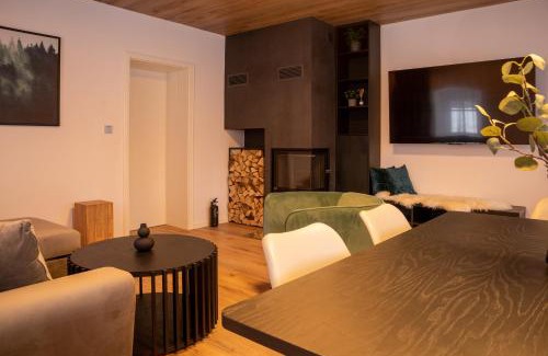 Loucna Pod Klinovcem Apartment | Hillside No. 18: Pet & Child Friendly with a 9.1 Rating