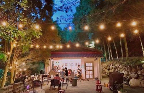 Nanzhuang Bed & Breakfast | Eco-Friendly Escape at Hillside Plot Inn with Hot Tub & More