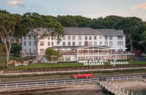 Shelter Island Heights House | Hillside Room at The Pridwin - Watersports Hub & Elegant Dining - Shelter Island