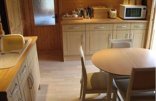 Odstock House | Family-Friendly Hillside Self Catering with Great Reviews