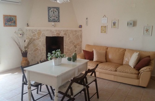 Ginosa House | Hillside villa a few km from Matera. Apartment 1
