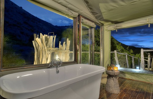 Sidbury Hotel | Unforgettable HillsNek Safari Camp at Amakhala Game Reserve