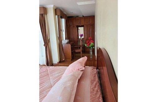 Cuenca House | Relax at Hilltop Bellavista with Spectacular Views & Spa