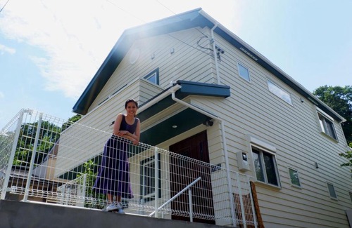 Kamakura Villa | Relax at Hilltop Enoshima Villa with Hot Tub & Family Fun