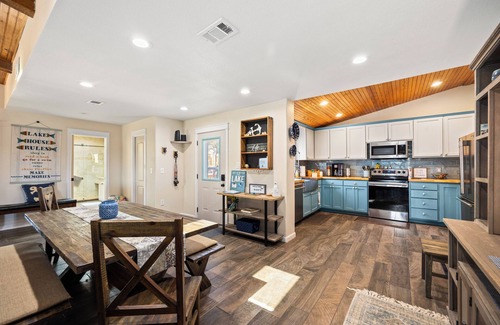Spicewood House | Cozy Ocean View Cabana - Guest Rated 10/10 for Perfection