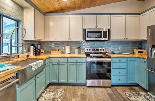 Spicewood House | Cozy Ocean View Cabana - Guest Rated 10/10 for Perfection