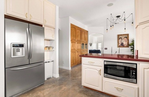 Yucca Valley House | Hilltop Haven|Near Joshua Tree National Park