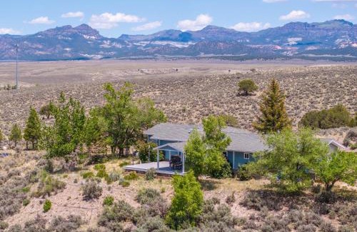 Panguitch House | Hilltop Heaven - 4-Star Comfort with Breathtaking Views