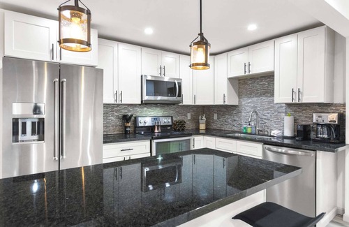 North Beacon Hill Condo | Hilltop in Seattle - modern and well appointed