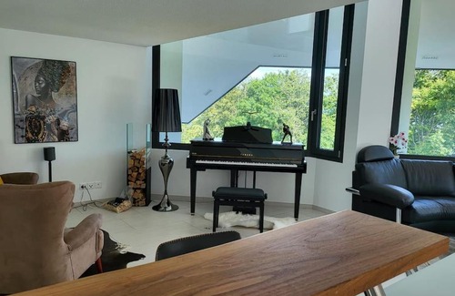 Oberbutschel Apartment | Inviting Hilltop Villa: Pet & Child Friendly Retreat