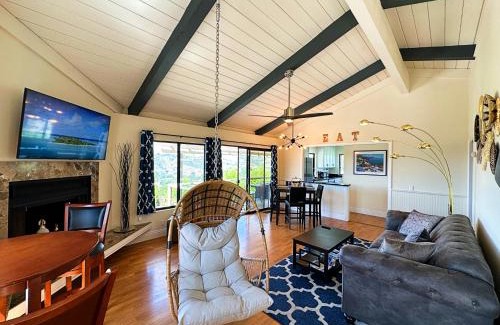 Fallbrook House | Hilltop Penthouse Cottage with Sweeping Views