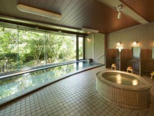 Chuo-ku Hotel | Discover Hilltop Resort Fukuoka: Spa & Family-Friendly Retreat