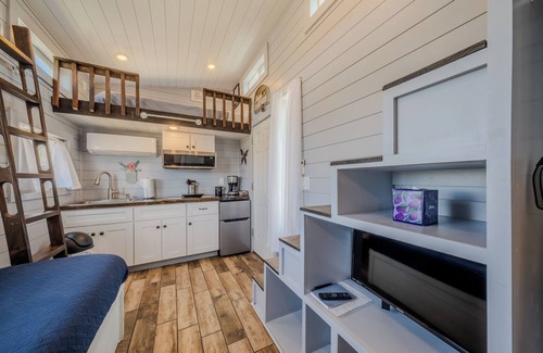 Panguitch Apartment | Hilltop Tiny Home (Panguitch Utah)