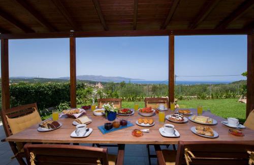 Kontomari Villa | Idyllic Hilltop Villa Kontomari - 4-Star Guest Rated 10/10