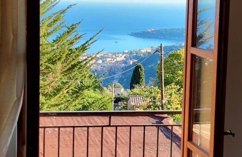 Castellar Apartment | Hilltop Village Apartment with Breathtaking Ocean Views