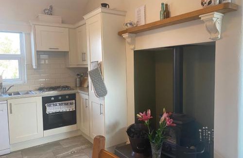 Drimoleague House | Hillview Cottage: 9.7/10 Rated Family-Friendly Retreat