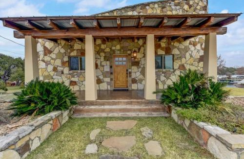 Granite Shoals House | Hillview Estate