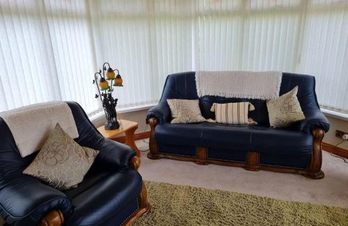 Antrim House | Hillview House: 4-Star Stay with Family-Friendly Amenities