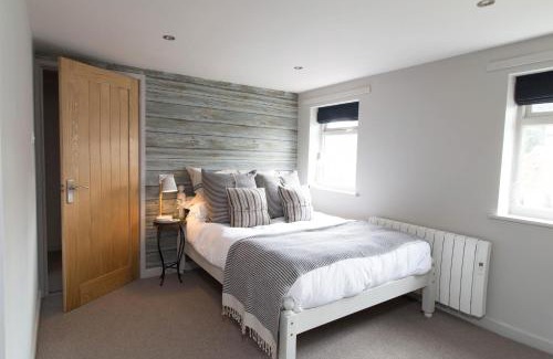 Brancaster Staithe House | Family-Friendly Retreat at Hillview Lodge with Pet Perks