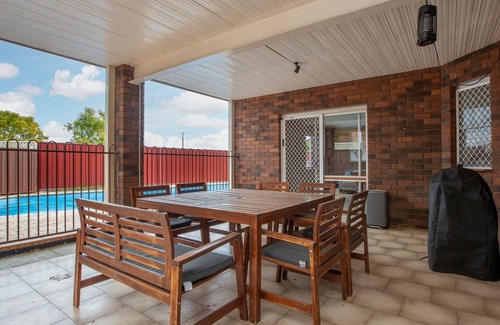Hillvue House | Hillvue Lodge - Spacious Retreat with Pool in Tamworth