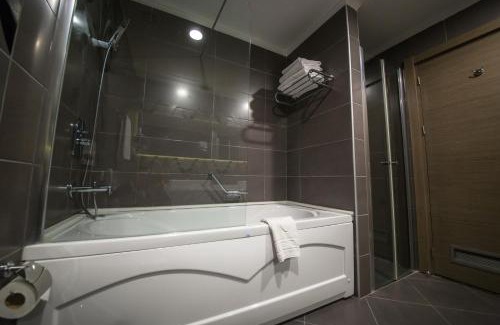 Edirne Hotel | Hilly Hotel: Guest Rated 9.2/10 with Spa & Restaurant
