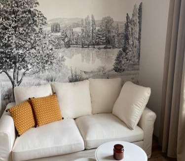 Saint-Laurent-sur-Saone Apartment | Kid-Friendly Hilo Apartment in Saint Laurent Sur Sane